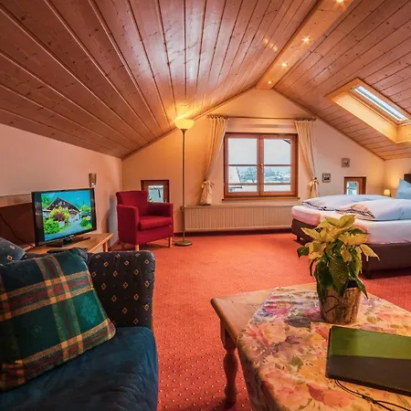 Szálloda Garni Traunbachhaeusl Ruhpolding